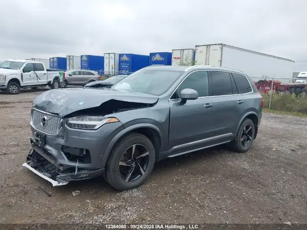 YV4A22PL2H1186556 2017 VOLVO XC90 - Image 2
