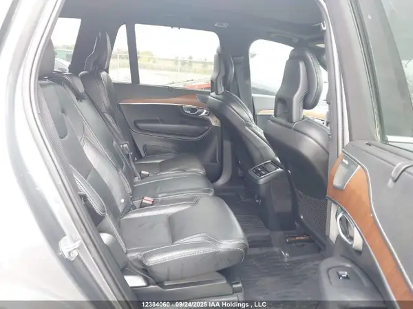 YV4A22PL2H1186556 2017 VOLVO XC90 - Image 8