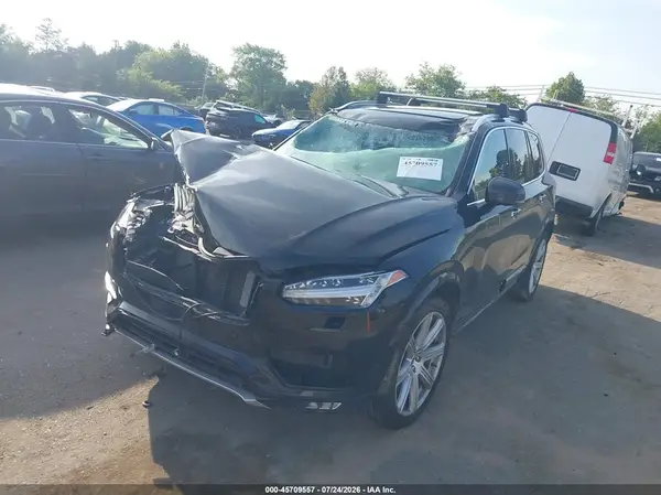 YV4A22PL2J1194209 2018 VOLVO XC90 - Image 2