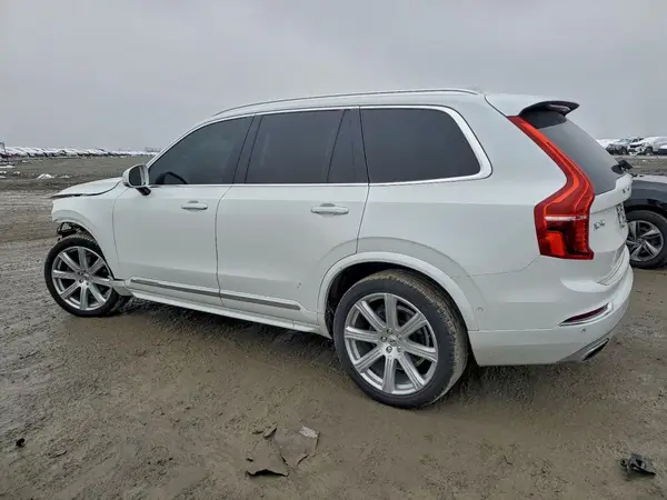 YV4A22PL2J1197806 2018 VOLVO XC90 - Image 2