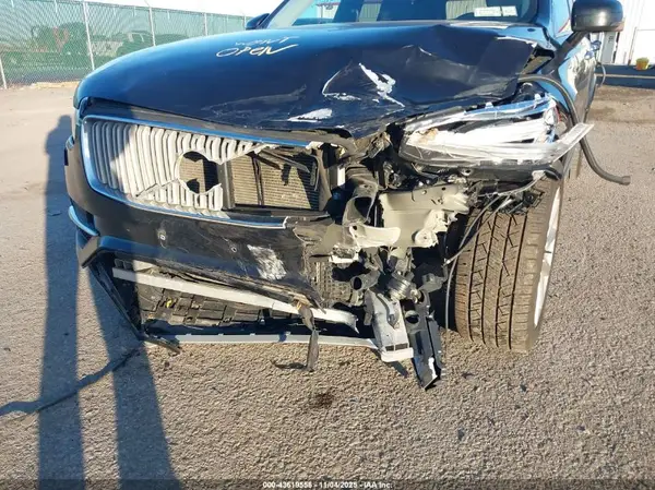 2018 VOLVO XC90 auction photo 6