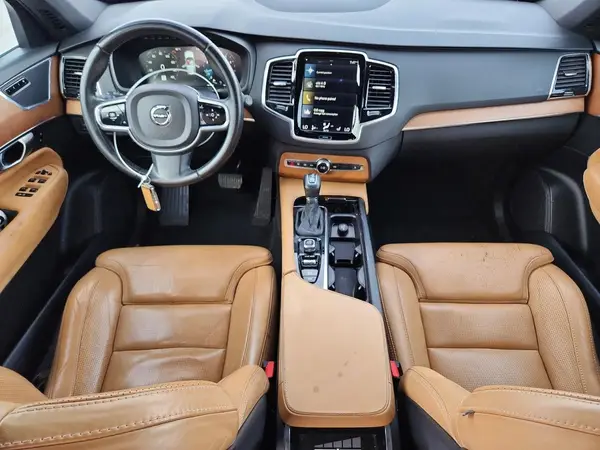YV4A22PL2J1205628 2018 VOLVO XC90 - Image 8