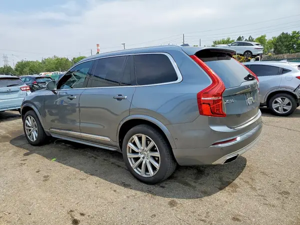 YV4A22PL2J1210800 2018 VOLVO XC90 - Image 2