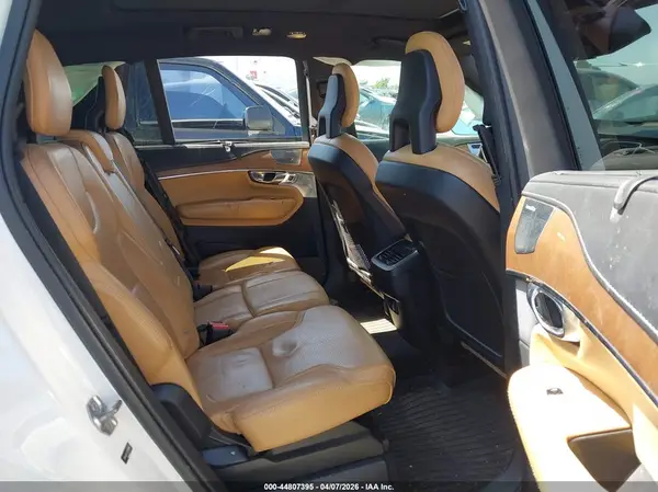 YV4A22PL2J1219156 2018 VOLVO XC90 - Image 8