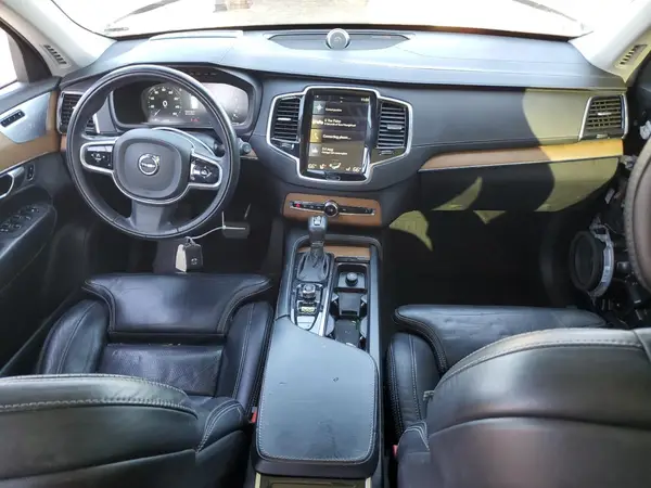 YV4A22PL2J1326885 2018 VOLVO XC90 - Image 8
