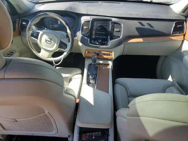 YV4A22PL2J1330595 2018 VOLVO XC90 - Image 8
