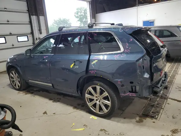YV4A22PL2K1432965 2019 VOLVO XC90 - Image 2
