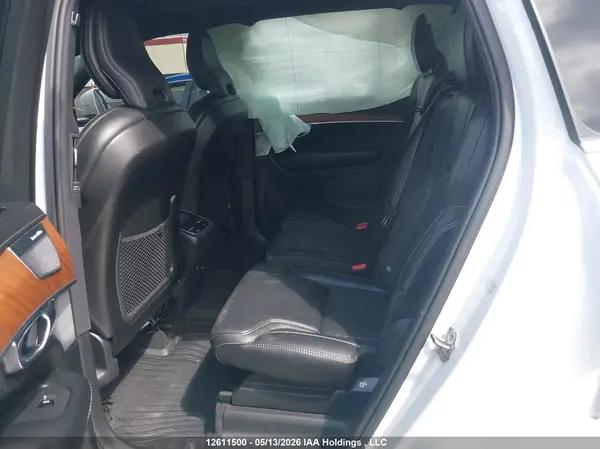 YV4A22PL2K1436191 2019 VOLVO XC90 - Image 8