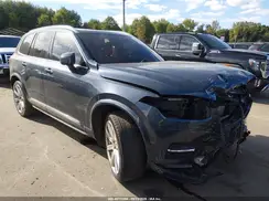 YV4A22PL2K1447580 2019 VOLVO XC90