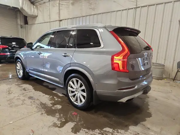 YV4A22PL2K1466470 2019 VOLVO XC90 - Image 2