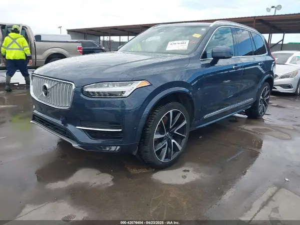 YV4A22PL2K1487822 2019 VOLVO XC90 - Image 2