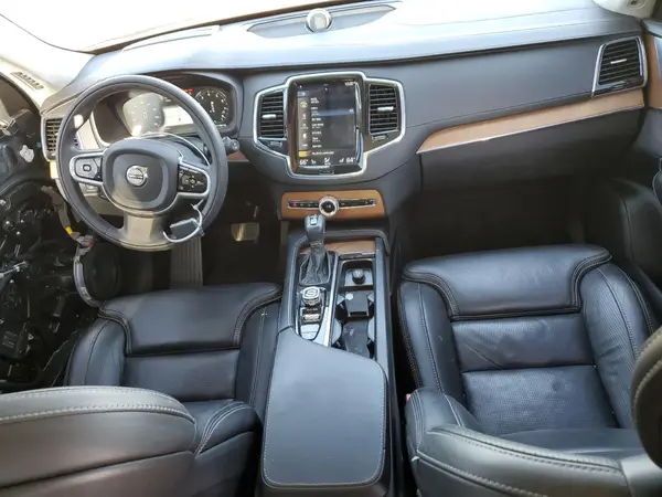YV4A22PL2K1501864 2019 VOLVO XC90 - Image 8