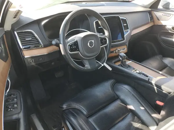 YV4A22PL2K1514081 2019 VOLVO XC90 - Image 8