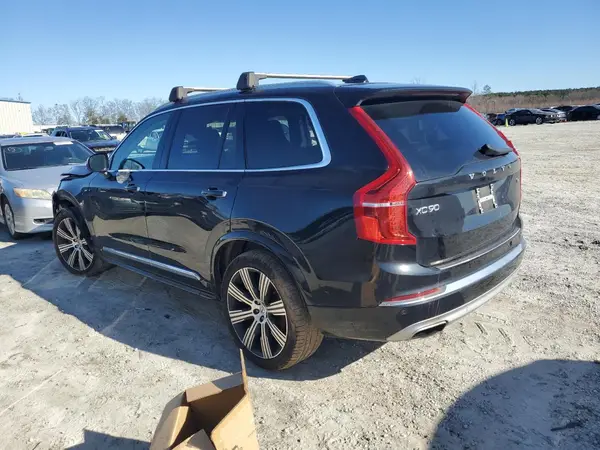 YV4A22PL2M1672102 2021 VOLVO XC90 - Image 2