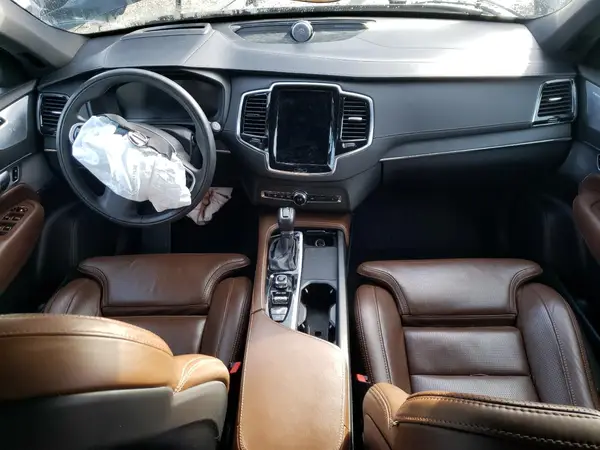 YV4A22PL2M1700447 2021 VOLVO XC90 - Image 8