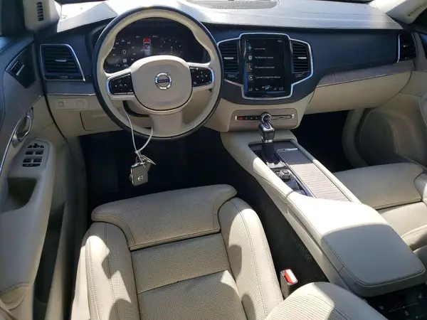 YV4A22PL2N1782777 2022 VOLVO XC90 - Image 8