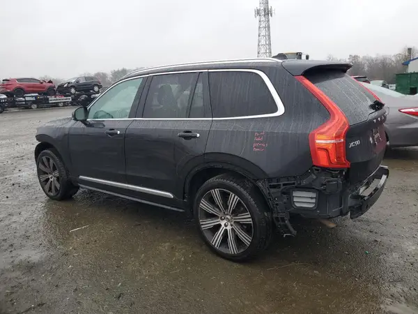 YV4A22PL2N1786926 2022 VOLVO XC90 - Image 2