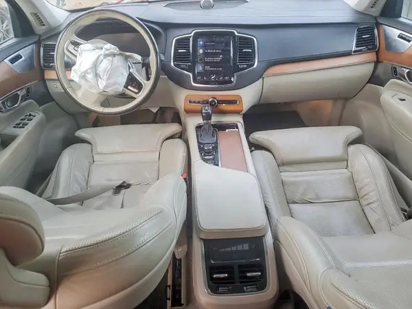 YV4A22PL3G1001770 2016 VOLVO XC90 - Image 8