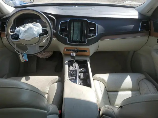 YV4A22PL3G1014874 2016 VOLVO XC90 - Image 8