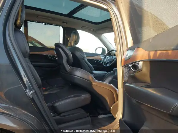 YV4A22PL3G1017712 2016 VOLVO XC90 - Image 8