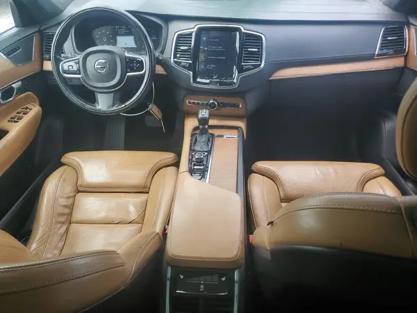 YV4A22PL3G1038592 2016 VOLVO XC90 - Image 8
