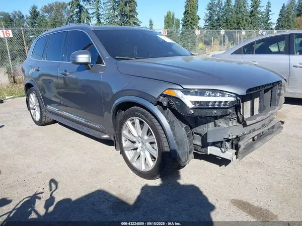 YV4A22PL3G1044330 2016 VOLVO XC90 - Image 1