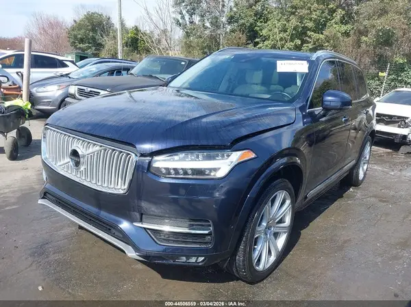 YV4A22PL3G1084570 2016 VOLVO XC90 - Image 2
