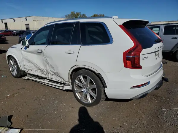 YV4A22PL3H1166056 2017 VOLVO XC90 - Image 2