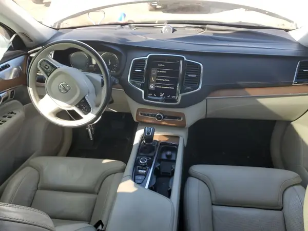 YV4A22PL3H1166056 2017 VOLVO XC90 - Image 8