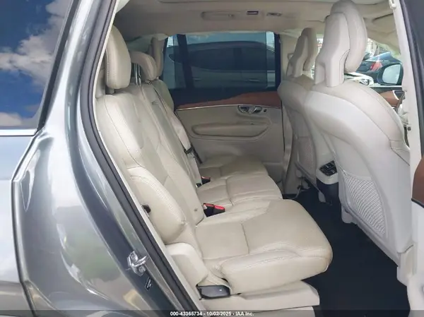 YV4A22PL3H1166333 2017 VOLVO XC90 - Image 8