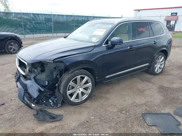 YV4A22PL3H1166459 2017 VOLVO XC90 - Image 2