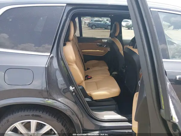 YV4A22PL3H1186503 2017 VOLVO XC90 - Image 8