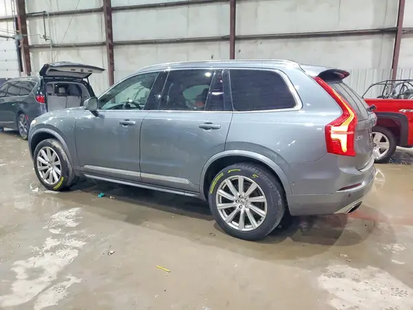 YV4A22PL3J1193599 2018 VOLVO XC90 - Image 2