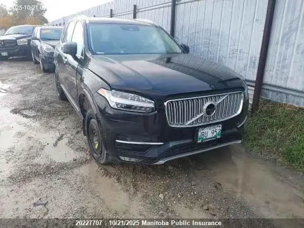 YV4A22PL3J1201765 2018 VOLVO XC90 - Image 2