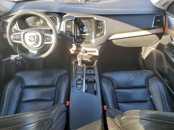 YV4A22PL3J1212457 2018 VOLVO XC90 - Image 8