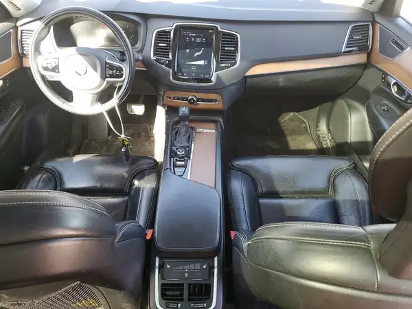 YV4A22PL3J1364139 2018 VOLVO XC90 - Image 8