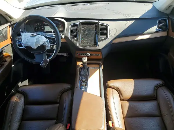 YV4A22PL3K1468373 2019 VOLVO XC90 - Image 8