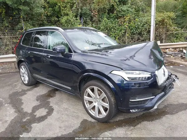 YV4A22PL3K1496271 2019 VOLVO XC90 - Image 1