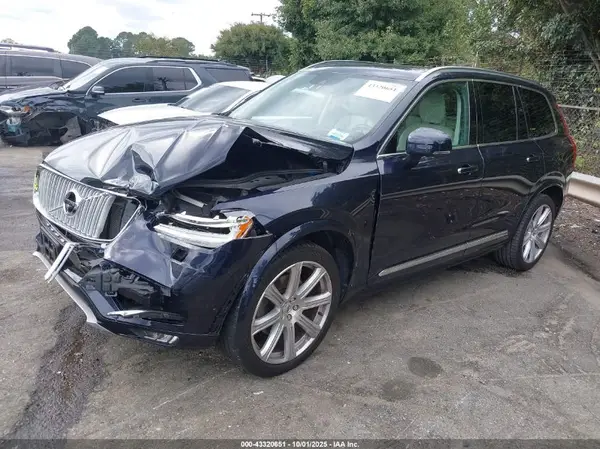 YV4A22PL3K1496271 2019 VOLVO XC90 - Image 2