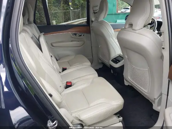 YV4A22PL3K1496271 2019 VOLVO XC90 - Image 8