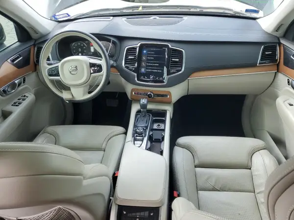 YV4A22PL3K1506121 2019 VOLVO XC90 - Image 8