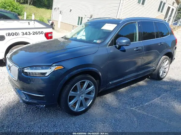 YV4A22PL3K1506944 2019 VOLVO XC90 - Image 2