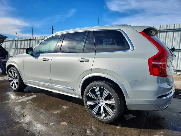 YV4A22PL3M1700408 2021 VOLVO XC90 - Image 2