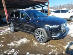 YV4A22PL3N1853047 2022 VOLVO XC90