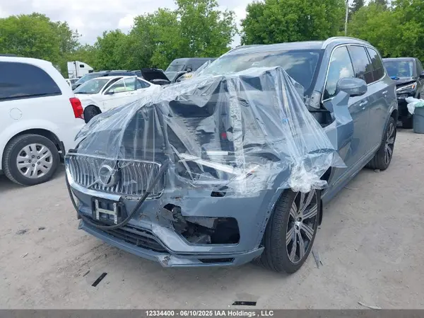 YV4A22PL3N1865151 2022 VOLVO XC90 - Image 2