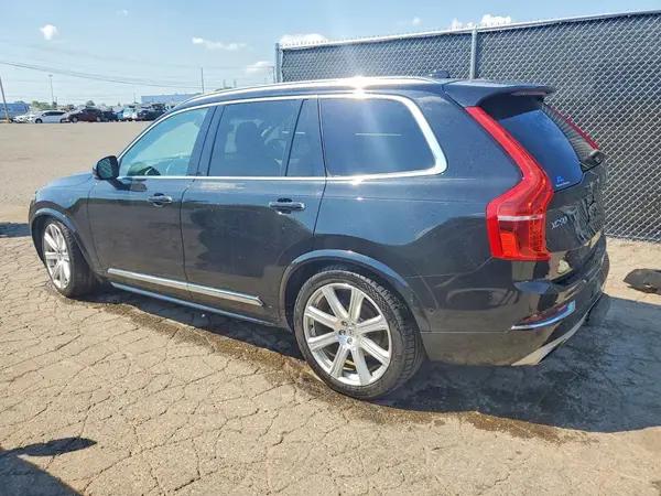 YV4A22PL4G1000675 2016 VOLVO XC90 - Image 2