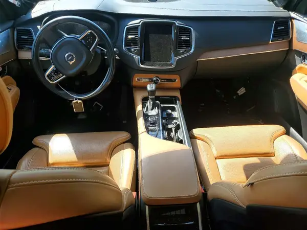 YV4A22PL4G1000675 2016 VOLVO XC90 - Image 8