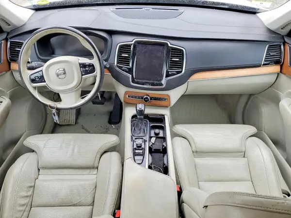 YV4A22PL4G1016097 2016 VOLVO XC90 - Image 8