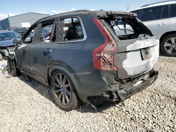 YV4A22PL4G1042456 2016 VOLVO XC90 - Image 2