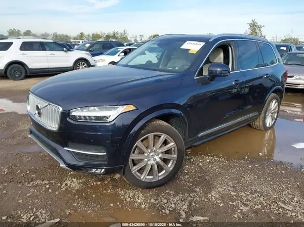 YV4A22PL4G1073397 2016 VOLVO XC90 - Image 2